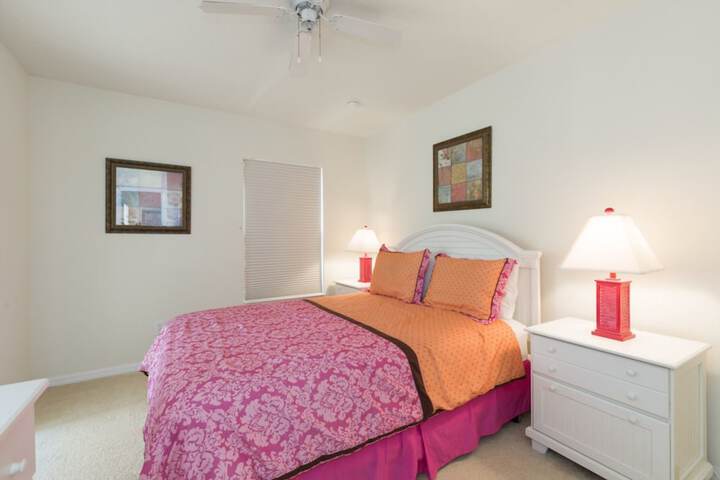 Room 8 of 35