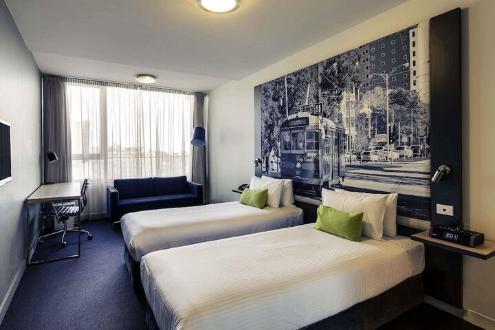 Room 19 of 39