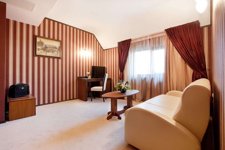 Room 21 of 51