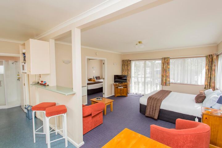 Room 15 of 52