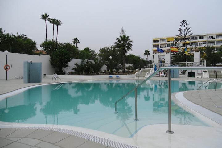 Pool Hotel