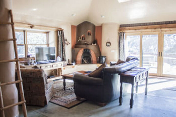 Room 15 of 19