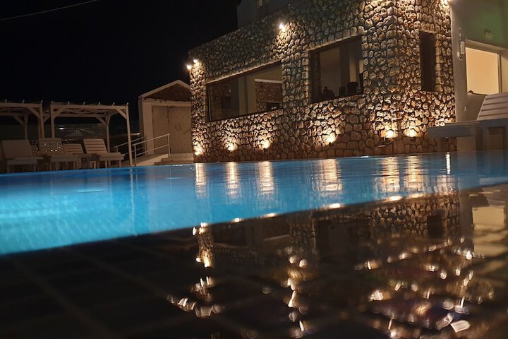 Pool 66 of 84