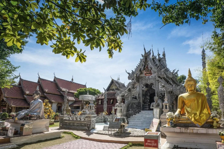 WIANGCHOMPHU HOTEL