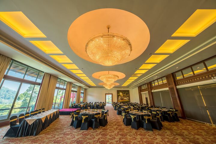 Ballroom/Hall 53 of 58