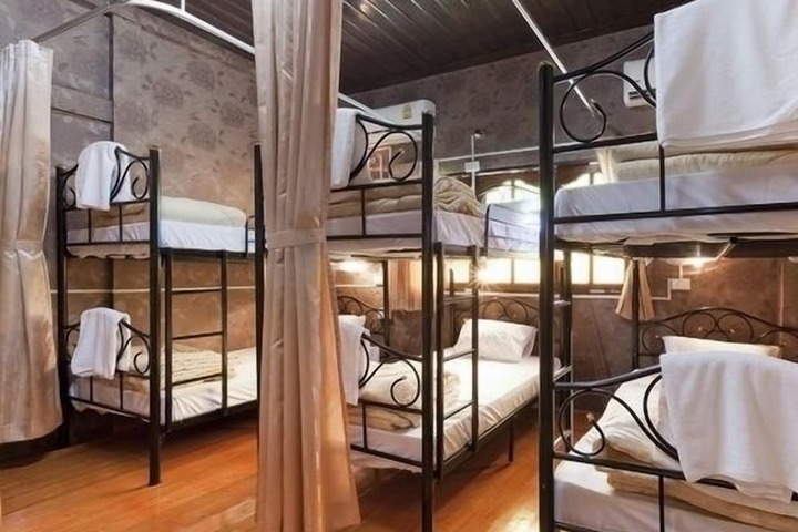 Room 12 of 25