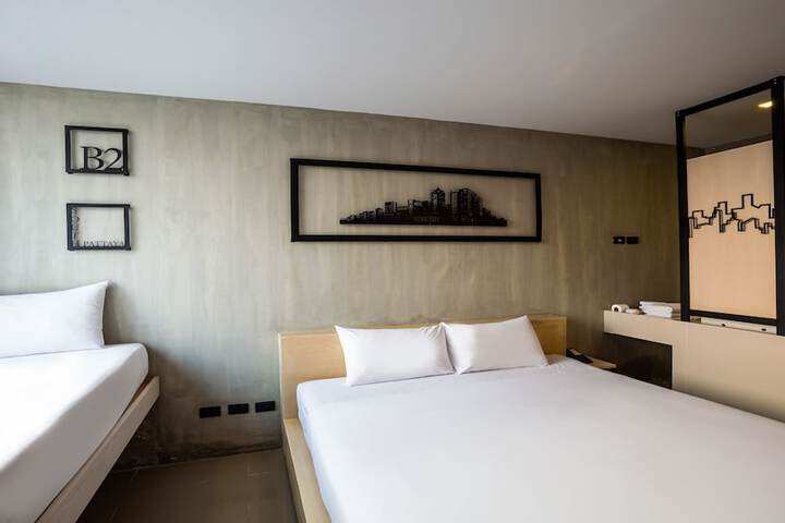 Room 17 of 34
