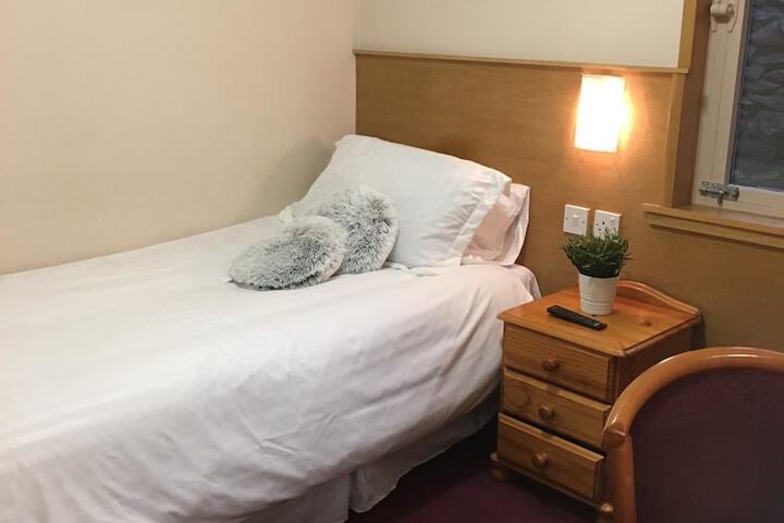Room 3 of 23