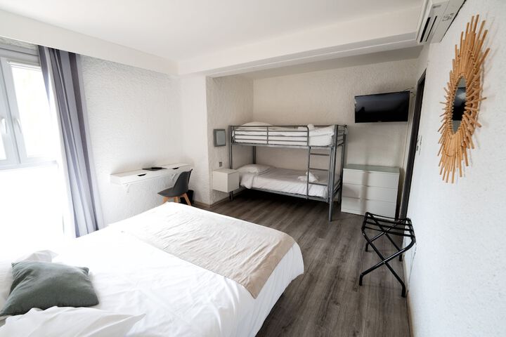 Room 10 of 41