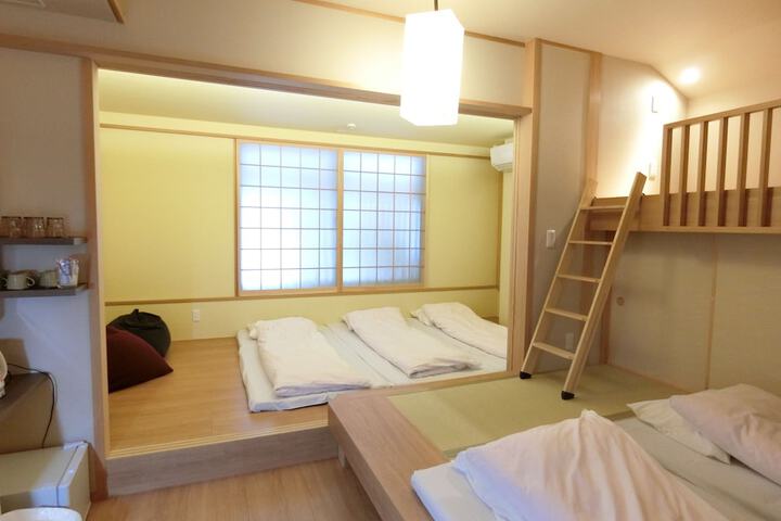 Room 19 of 49