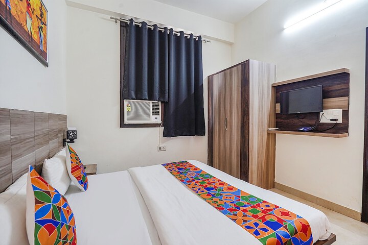Room 19 of 25