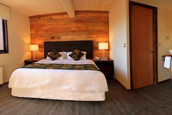 Room 7 of 42