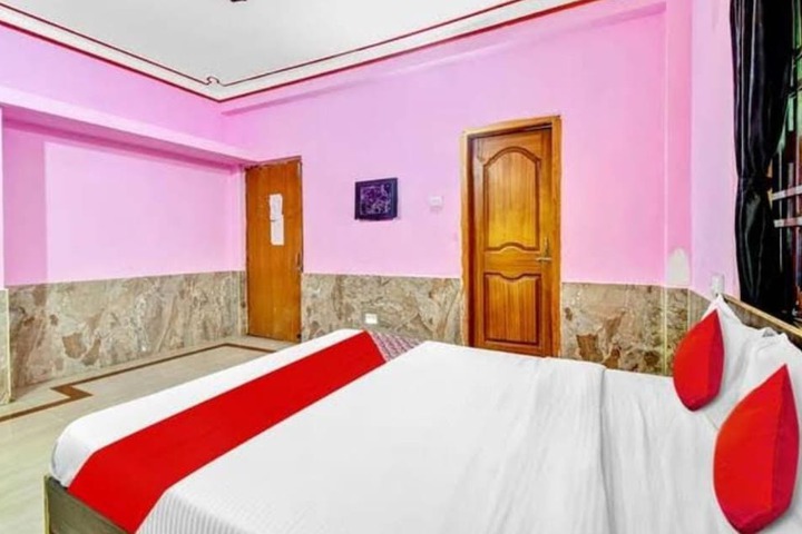 Room 7 of 11