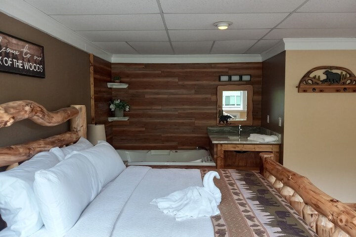 Room 16 of 83