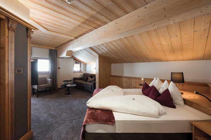 Room 20 of 104