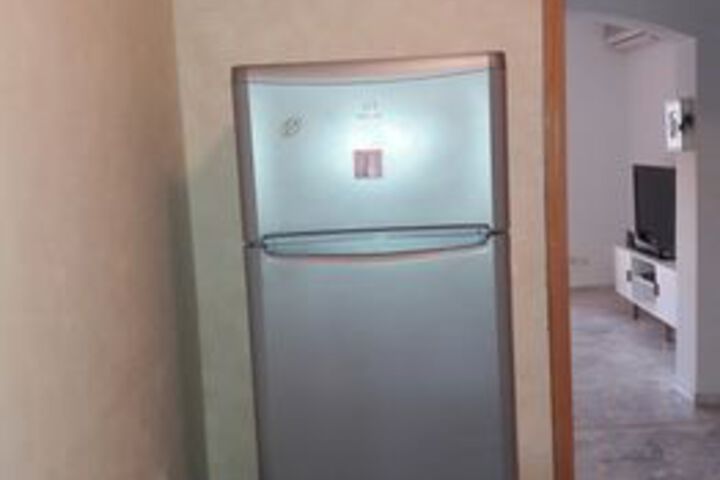 Room 8 of 12