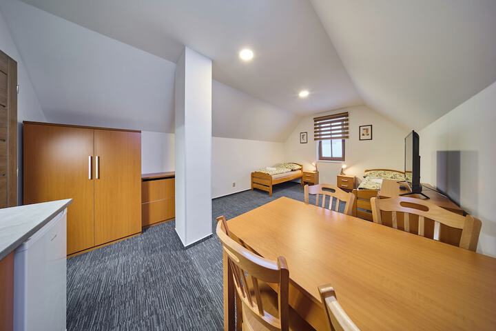 Room 7 of 50