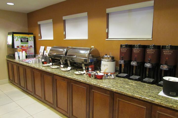 Breakfast area