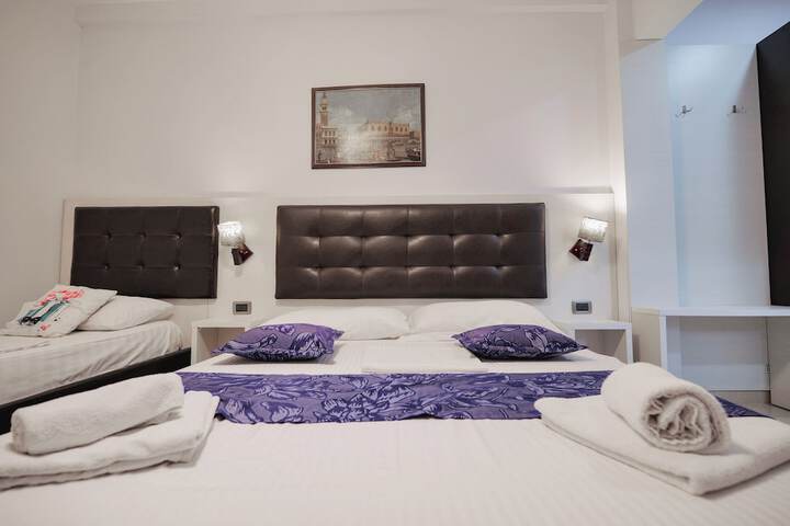 Room 21 of 52