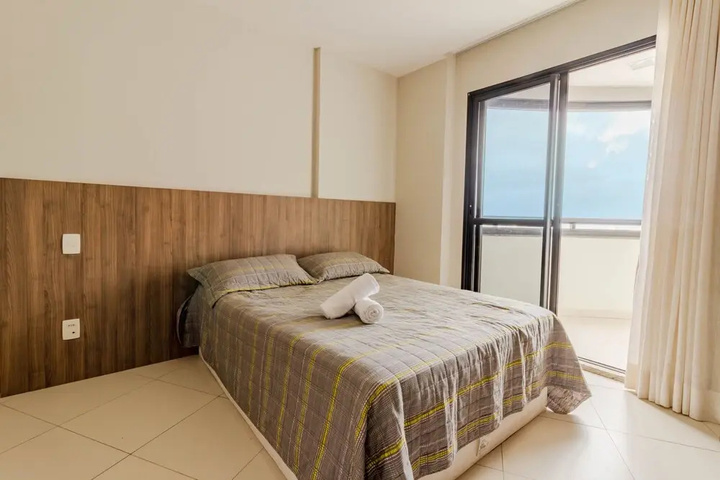 CA01 Flat 500m from Salvador Shopping