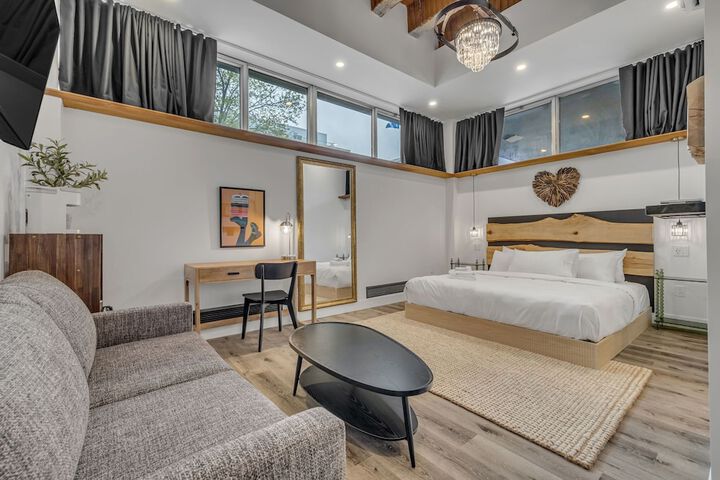 Room 45 of 70