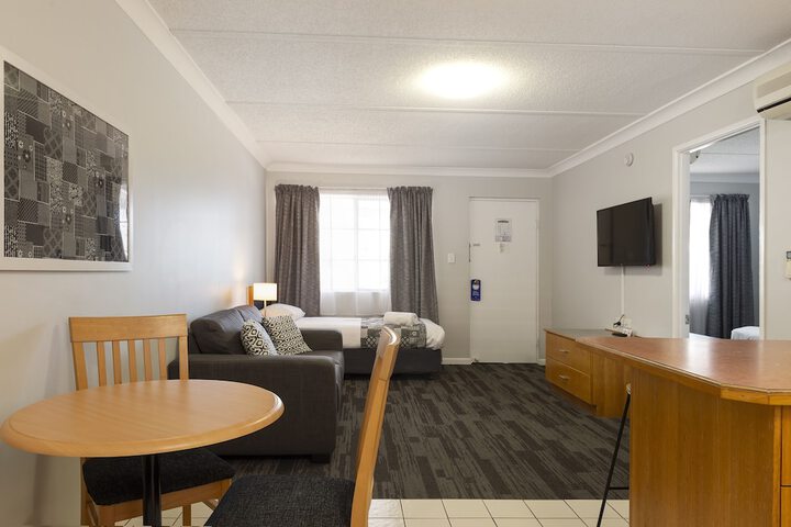 Room 49 of 85