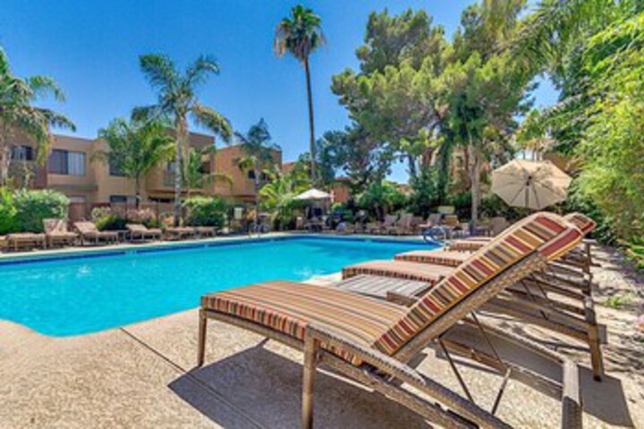 Pool 16 of 25