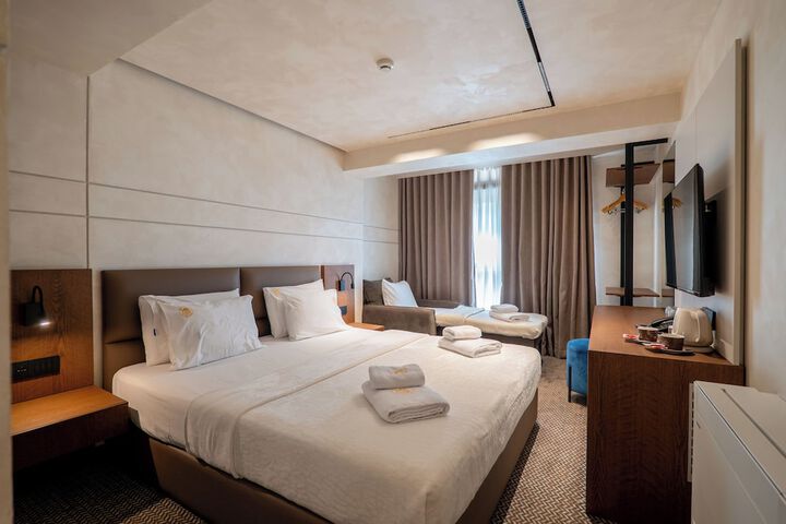Room 62 of 125