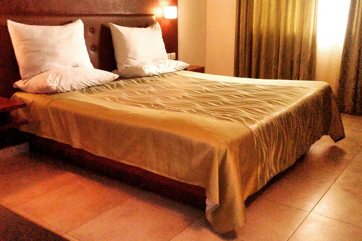 Room 3 of 39