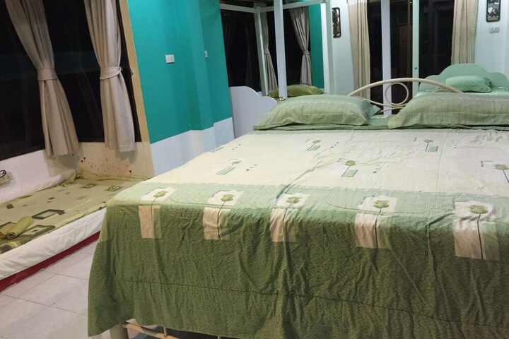 Room 12 of 95