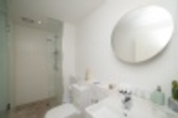 Room 172 of 180