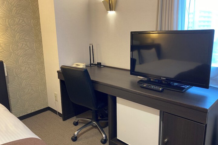 Room 9 of 31