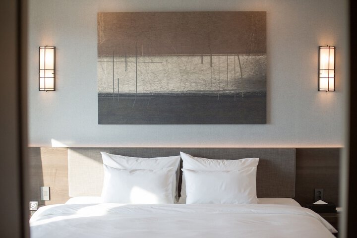 Room 4 of 111