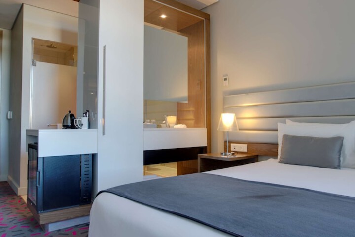 Room 14 of 47
