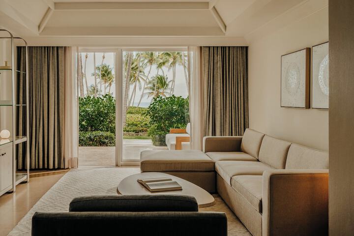 Room 42 of 150