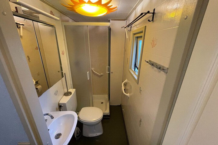 Room 9 of 30