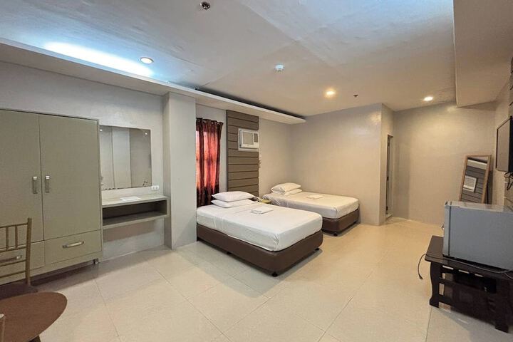 Room 43 of 96