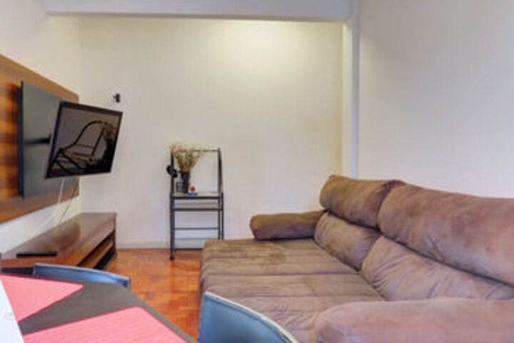 Room 12 of 20
