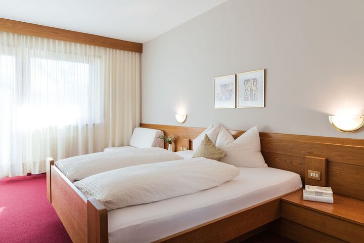 Room 3 of 16