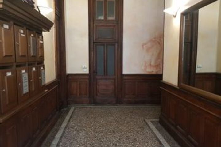 Ballroom/Hall 10 of 23