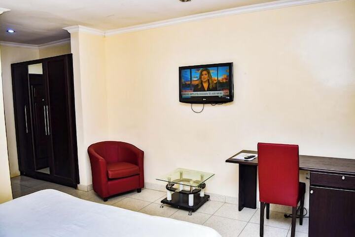 Room 5 of 47
