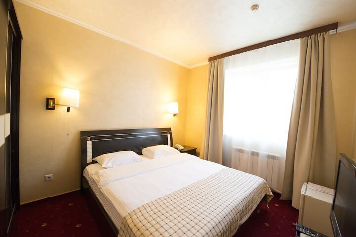 Room 4 of 39