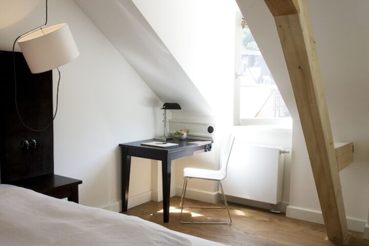 Room 19 of 60
