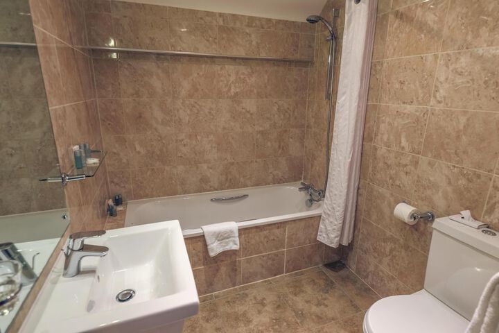 Room 45 of 74