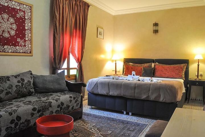 Room 12 of 68