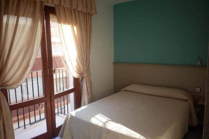 Room 12 of 23