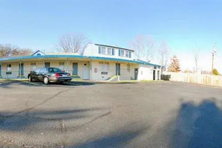 Image of POTOMAC INN
