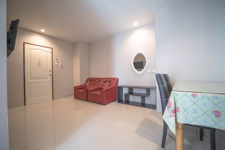 Room 25 of 43