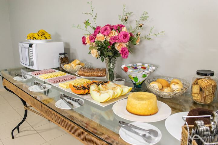 Breakfast/Coffee Service 28 of 37