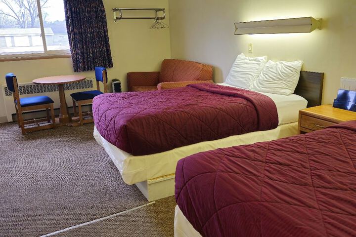 Standard Room, King or Two Doubles (7 of 17)